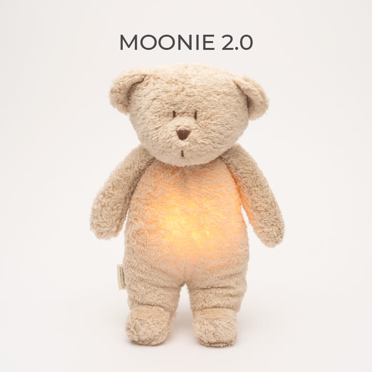 Moonie 2.0 Sand Nature Bear - The Organic Hummy Bear with Lamp - Little Whispers