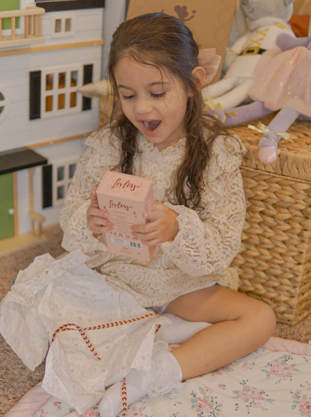 Mouse and Wild Berry Dessert in a Matchbox Bed Lifestyle