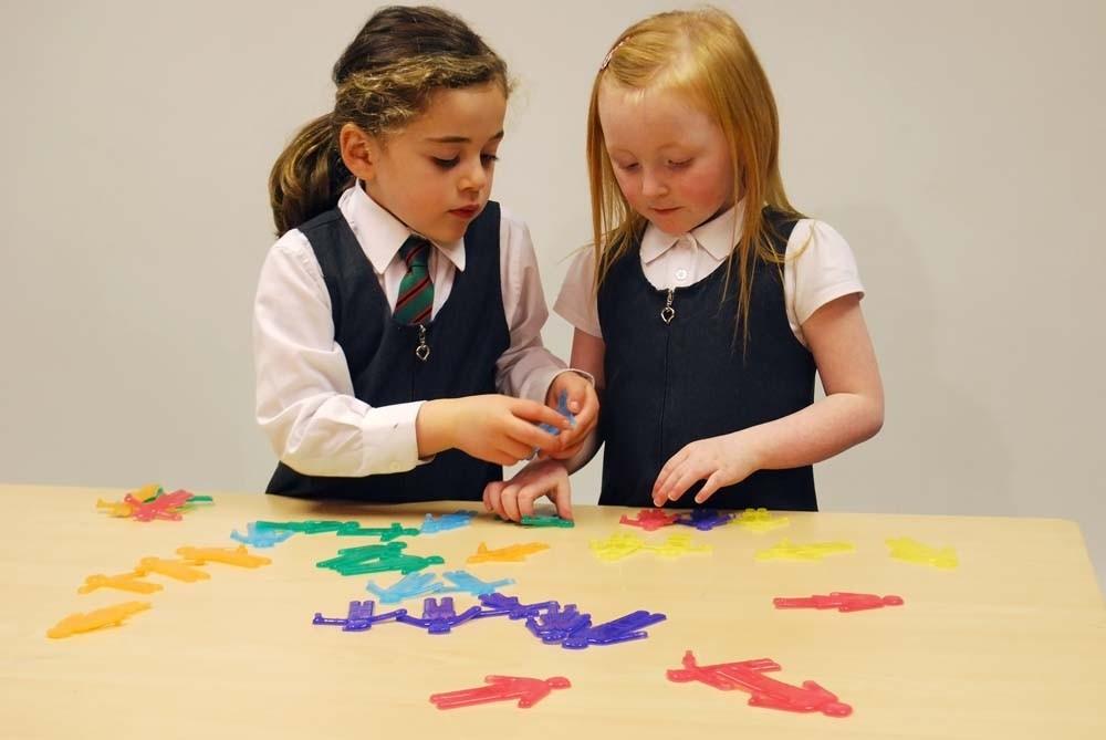 Silishapes Linking People Family (6) - Little Whispers