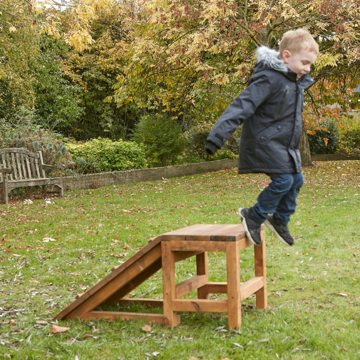 Cosy Jumping Off Slope (Direct Shipping Item) - Little Whispers