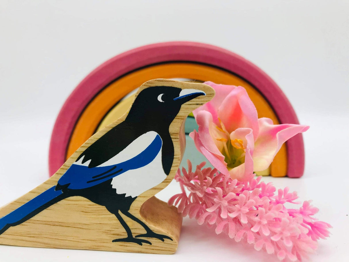 Lanka Kade Magpie - Little Whispers