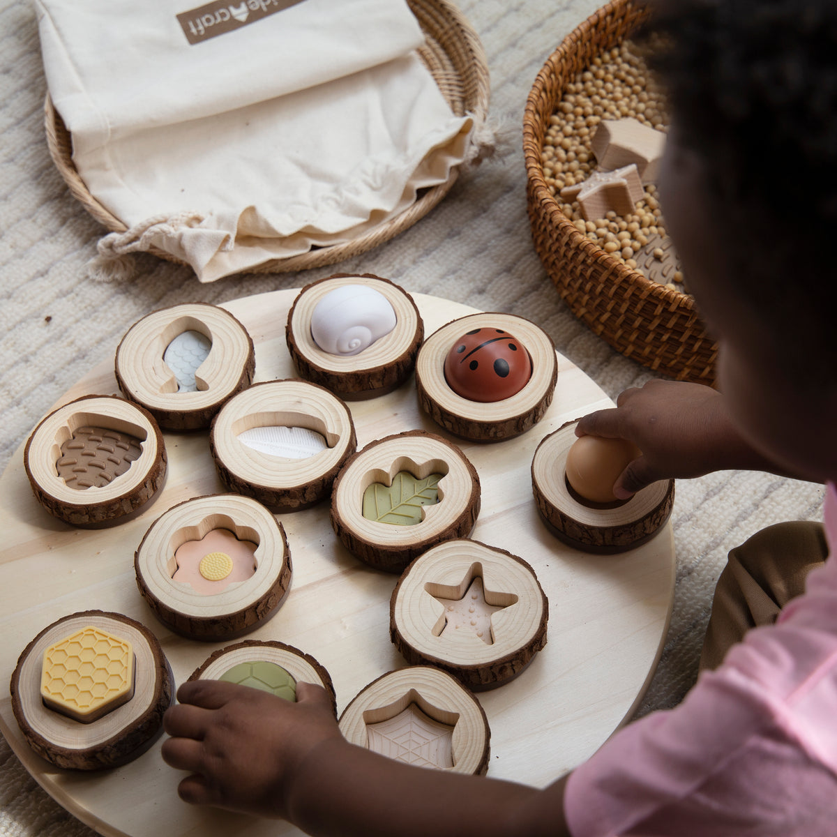 Guidecraft Nature Feel & Find 24 pc set